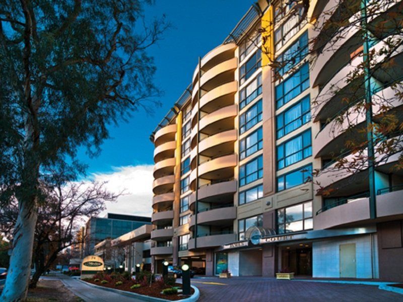 เอดินา เซอร์วิซ อพาร์ตเมนต์ แคนเบอรา เจมส์ คอร์ต Aparthotel แคนเบอร์รา ภายนอก รูปภาพ